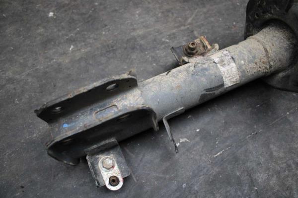 AMORTISSEUR AVANT DROIT SUZUKI SX4 S-CROSS - Vue 3